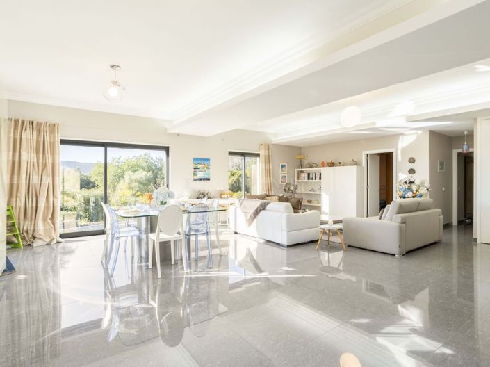 Image No.46-7 Bed Villa for sale