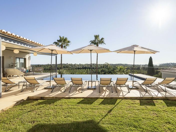 Image No.8-7 Bed Villa for sale