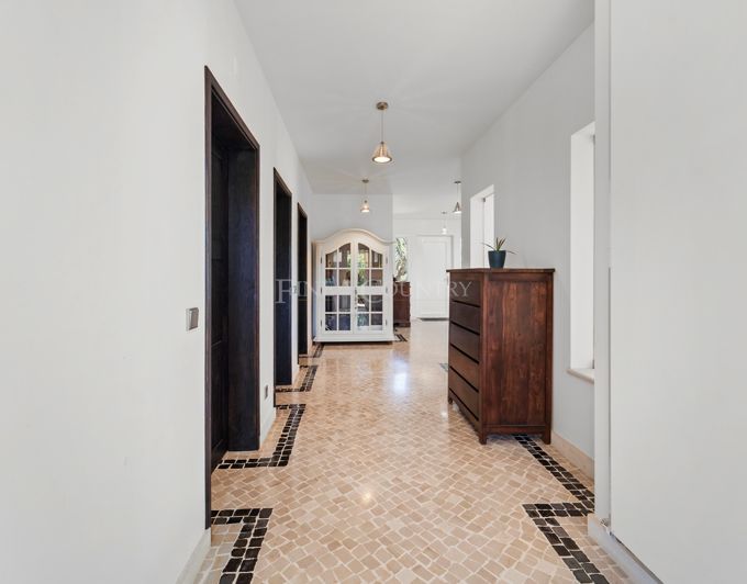 Image No.16-6 Bed Villa for sale