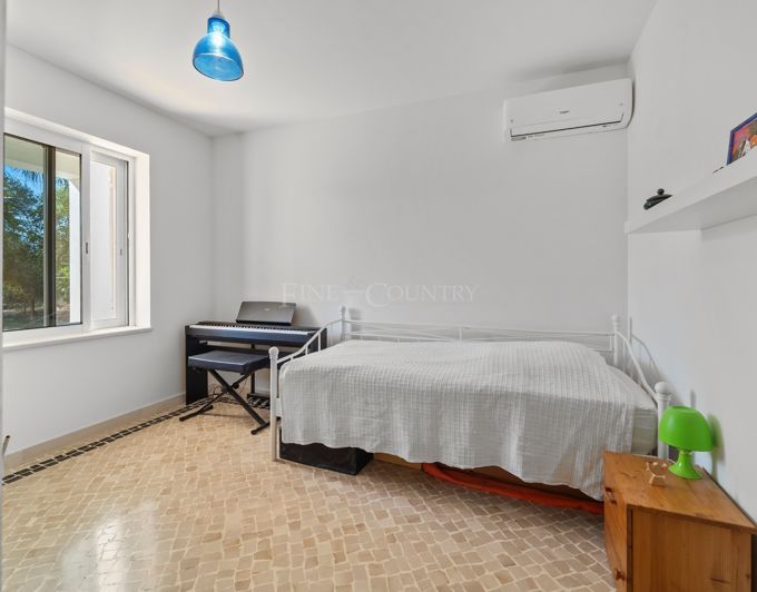 Image No.17-6 Bed Villa for sale