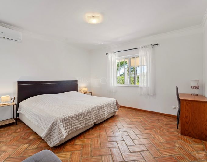 Image No.34-6 Bed Villa for sale