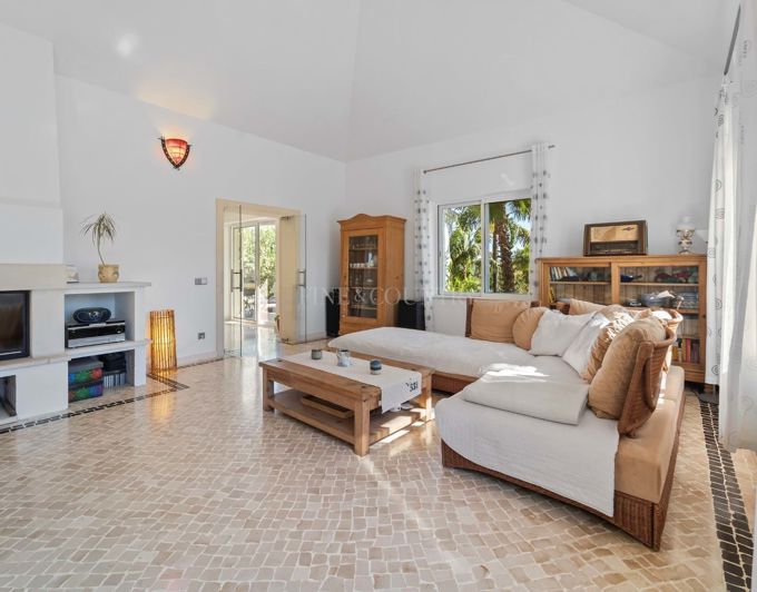 Image No.7-6 Bed Villa for sale