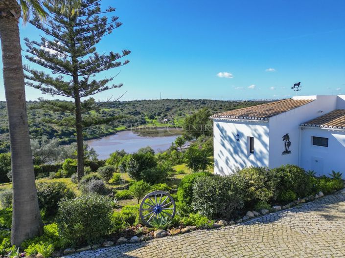 Image No.35-3 Bed Property for sale