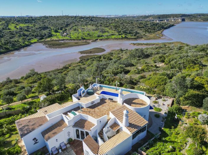 Image No.45-3 Bed Property for sale