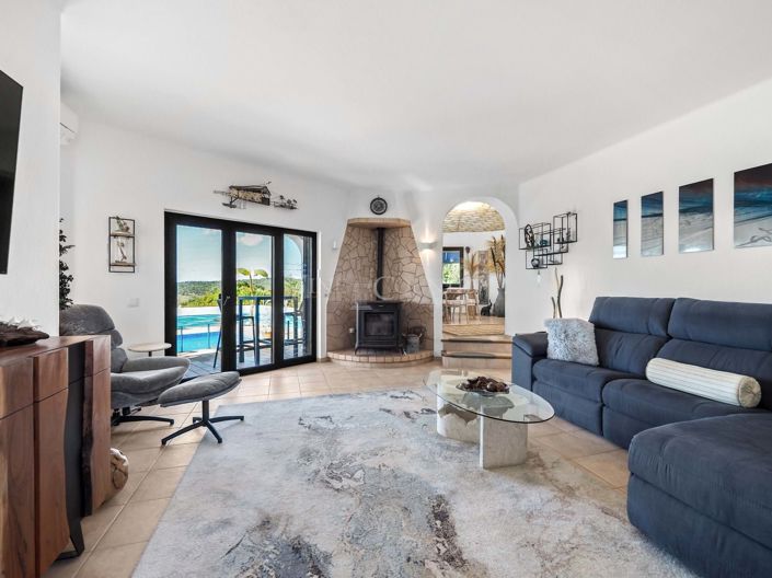 Image No.7-3 Bed Property for sale