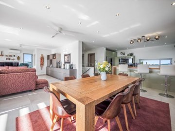 2104-366817-b952a8cbdbc2fd66601ce91bb265b9cce