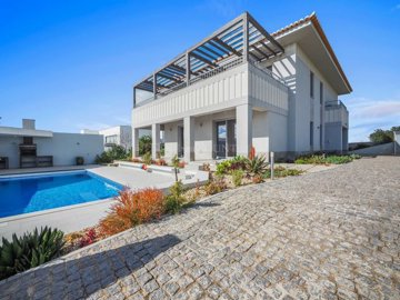 2104-366817-b952a8cbdbc2fd66601ce91bb265b9cce