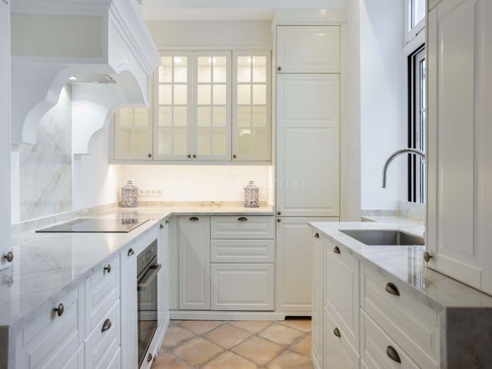 Image No.20-1 Bed Townhouse for sale