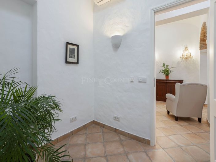 Image No.27-1 Bed Townhouse for sale