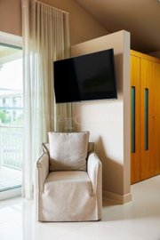 2104-367472-b952a8cbdbc2fd66601ce91bb265b9cce