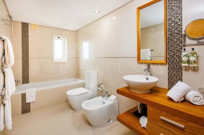 2104-367472-53692adbb4d7b8272cdc4cb7055921f49