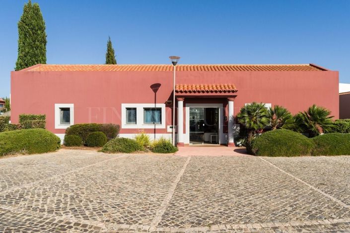 Image No.30-2 Bed Townhouse for sale