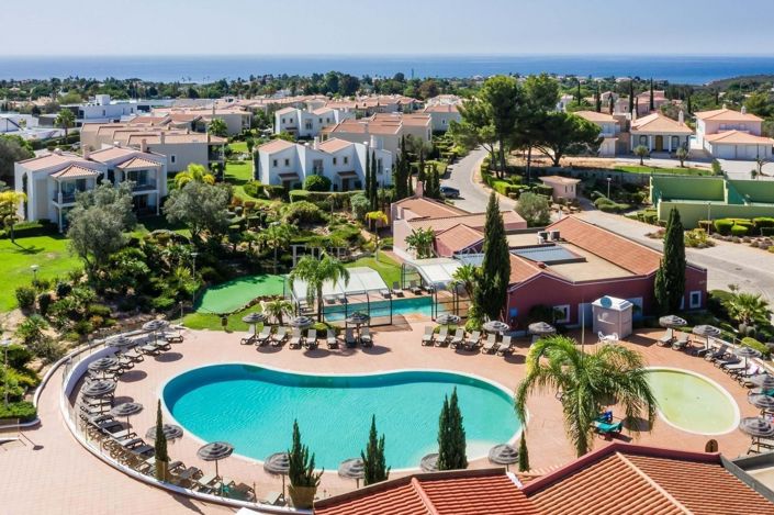 Image No.38-2 Bed Townhouse for sale