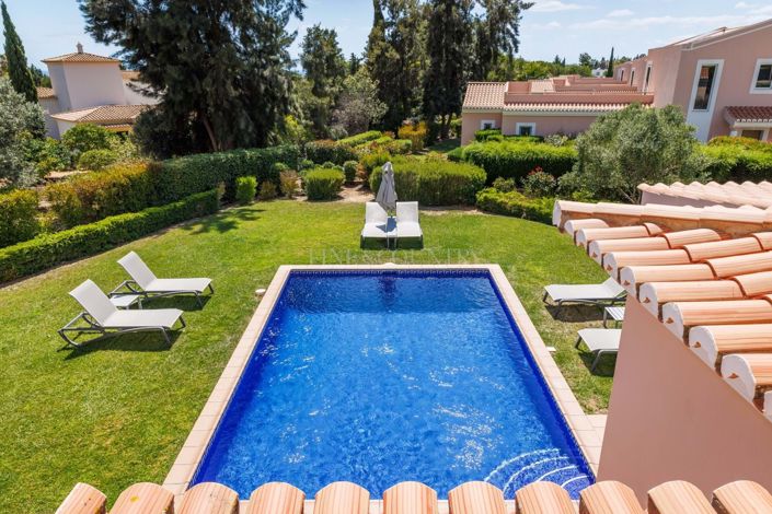 Image No.23-3 Bed Property for sale