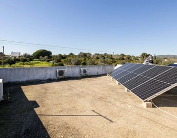 2104-367135-b952a8cbdbc2fd66601ce91bb265b9cce