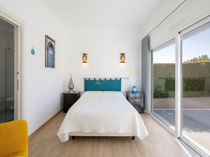 Image No.21-3 Bed Villa for sale