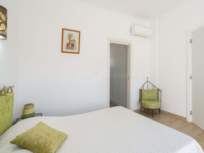 Image No.24-3 Bed Villa for sale