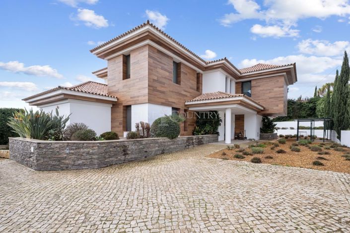 Image No.3-4 Bed Property for sale