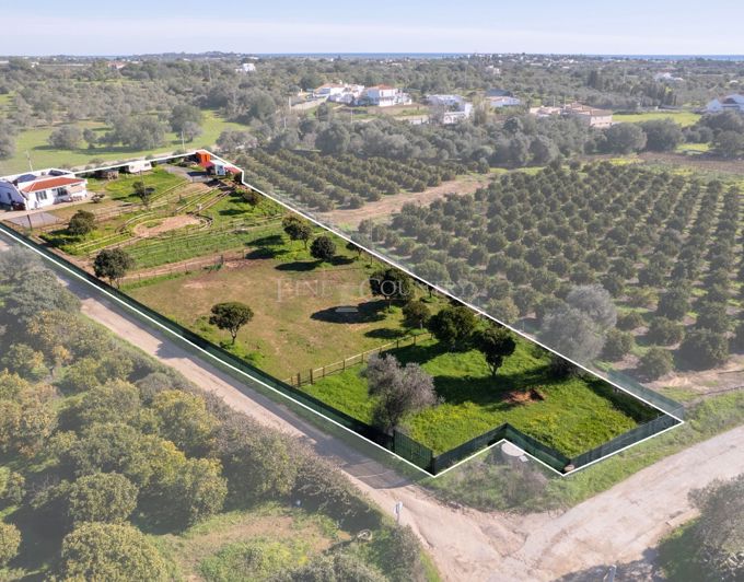 Image No.21-2 Bed Farmhouse for sale