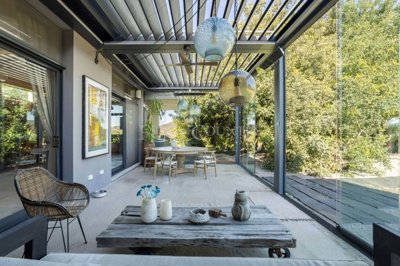 2104-367085-b952a8cbdbc2fd66601ce91bb265b9cce