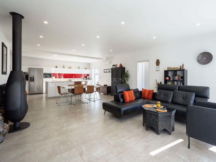 Image No.10-3 Bed Villa for sale