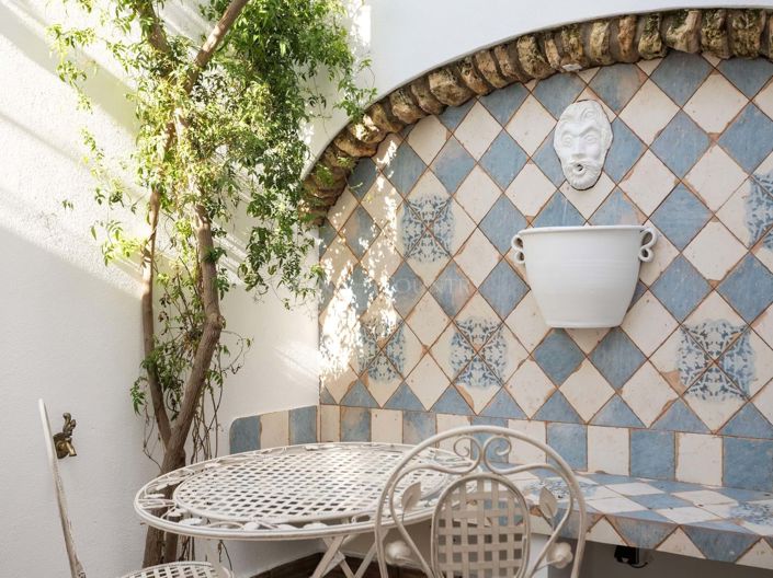 Image No.19-1 Bed Townhouse for sale