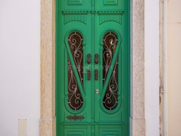 2104-367081-b952a8cbdbc2fd66601ce91bb265b9cce