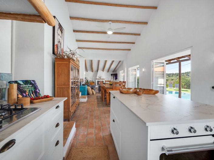 Image No.10-4 Bed Property for sale