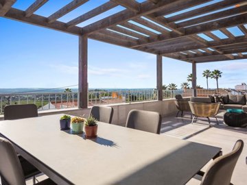 2104-366817-b952a8cbdbc2fd66601ce91bb265b9cce