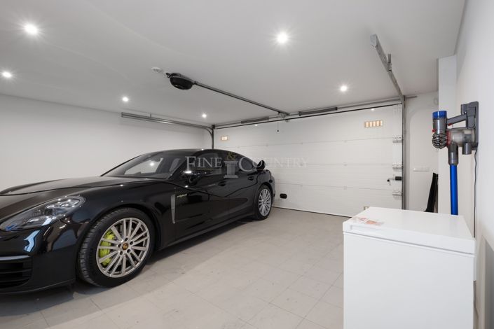 Image No.31-4 Bed Property for sale