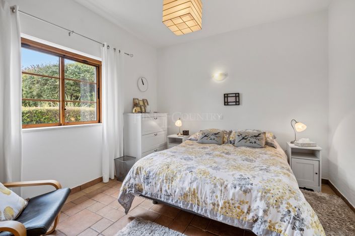 Image No.14-3 Bed Property for sale