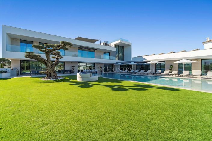 Image No.17-7 Bed Villa for sale