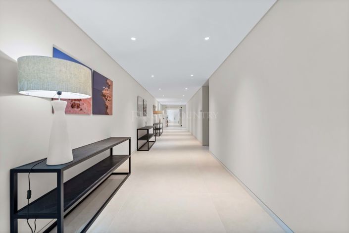 Image No.46-7 Bed Villa for sale