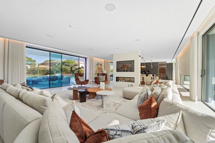 Image No.6-7 Bed Villa for sale