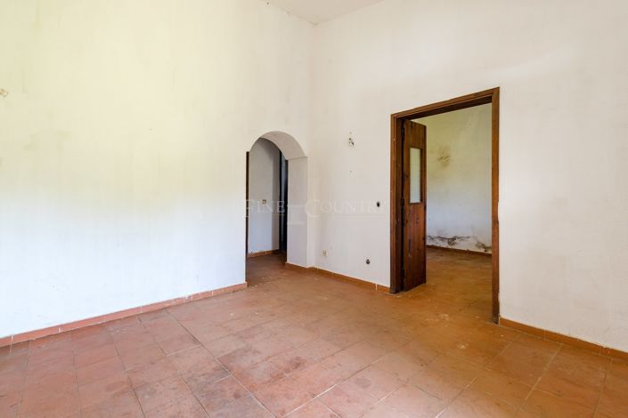 Image No.18-3 Bed Plot for sale