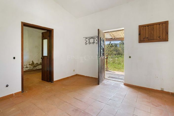 Image No.19-3 Bed Plot for sale