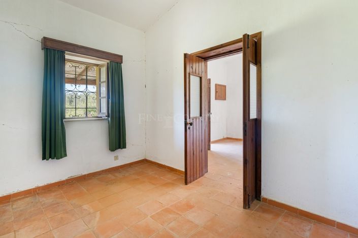 Image No.20-3 Bed Plot for sale