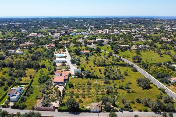 Image No.40-3 Bed Plot for sale