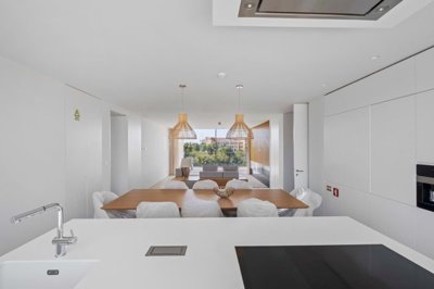 2104-155177-b952a8cbdbc2fd66601ce91bb265b9cce