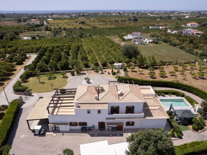 Image No.35-4 Bed Property for sale