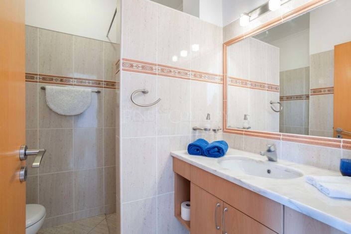 Image No.22-4 Bed Villa for sale