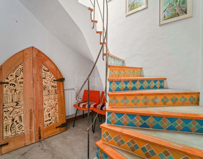 Image No.16-3 Bed Property for sale