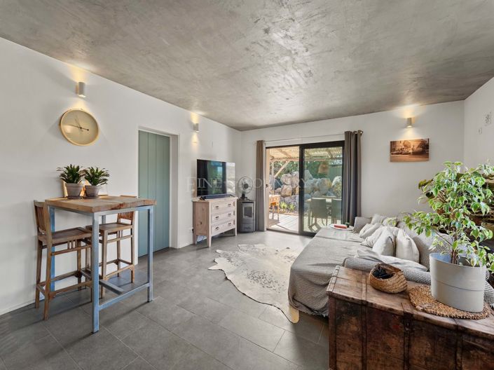 Image No.18-3 Bed Villa for sale