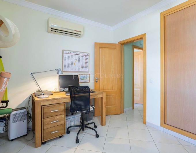 Image No.19-3 Bed Apartment for sale