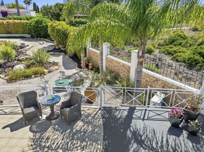 Image No.16-7 Bed Property for sale