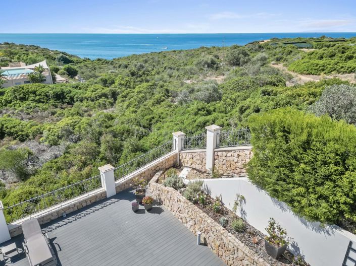 Image No.22-7 Bed Property for sale