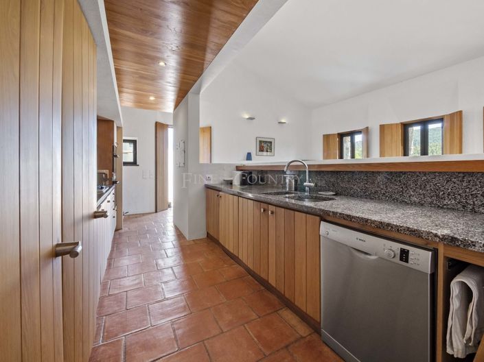 Image No.7-3 Bed Property for sale