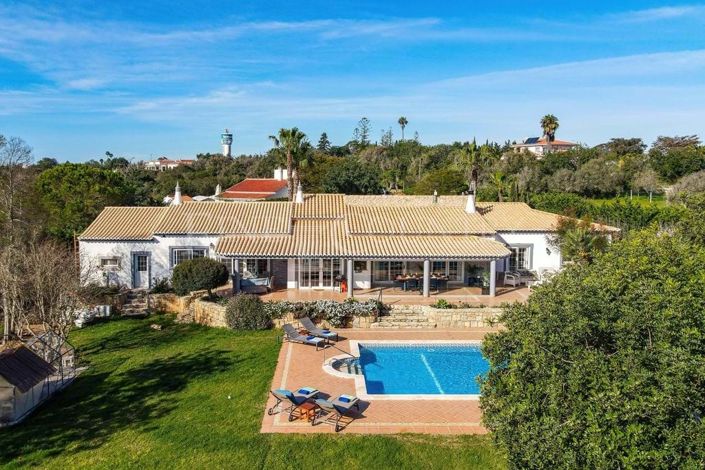 Image No.49-6 Bed Property for sale