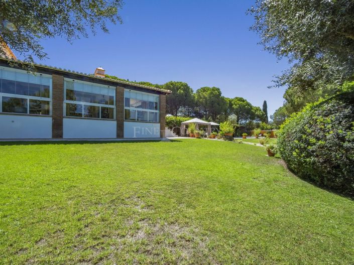 Image No.53-4 Bed Villa for sale