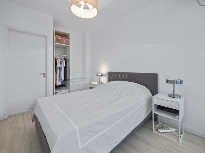 Image No.12-3 Bed Property for sale